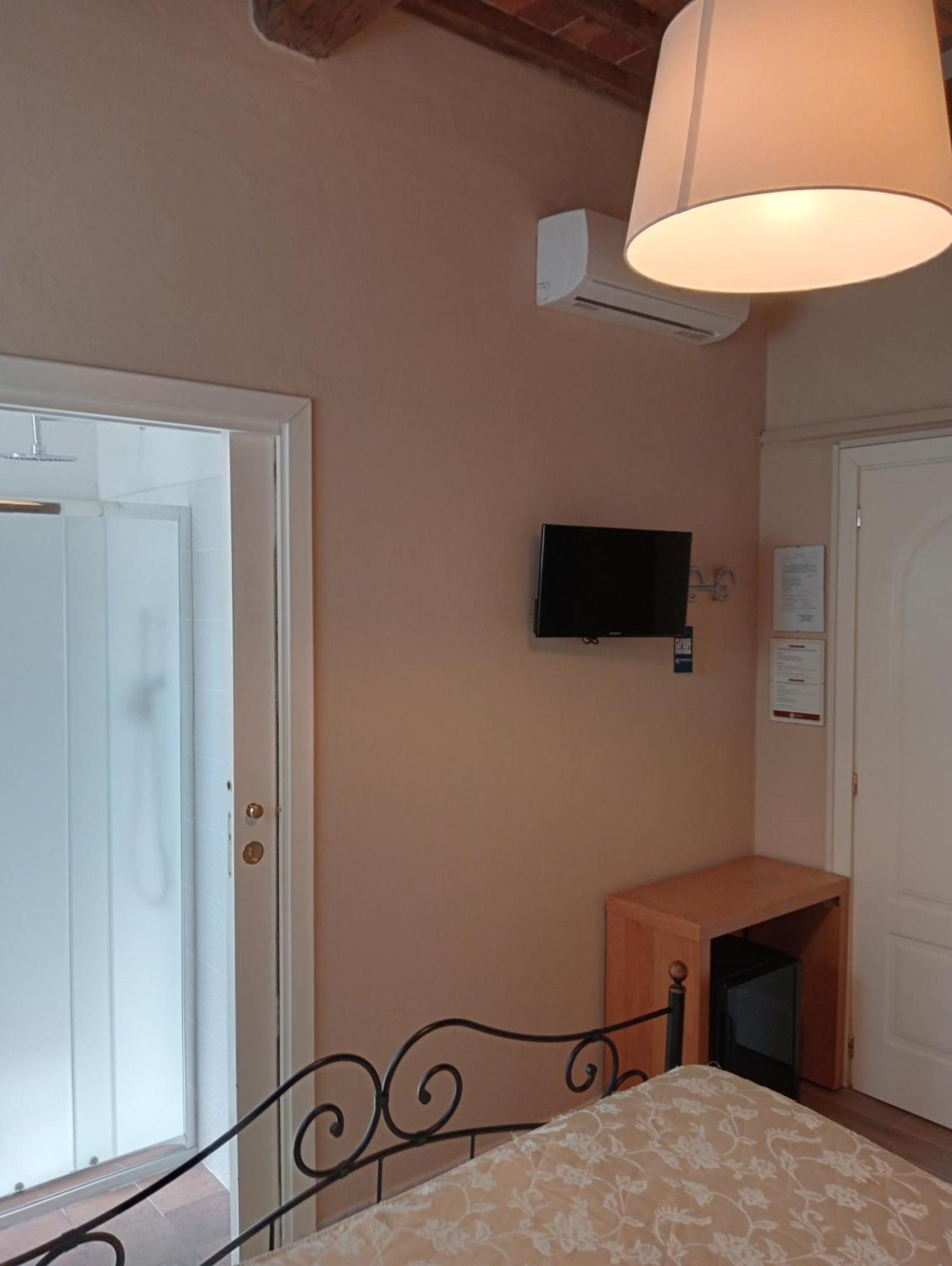 Buonanotte Rooms Lucca Bagian luar foto