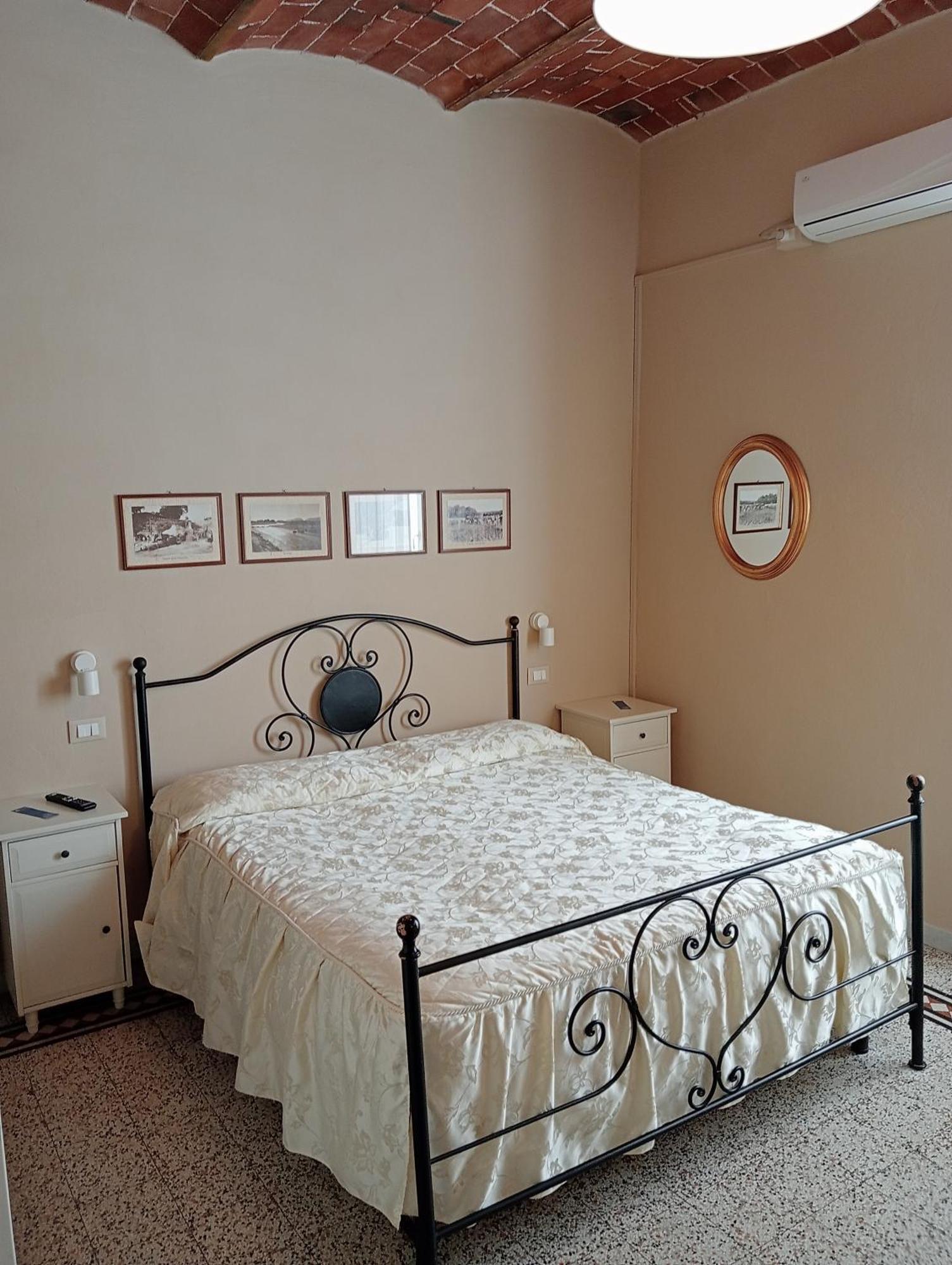 Buonanotte Rooms Lucca Bagian luar foto